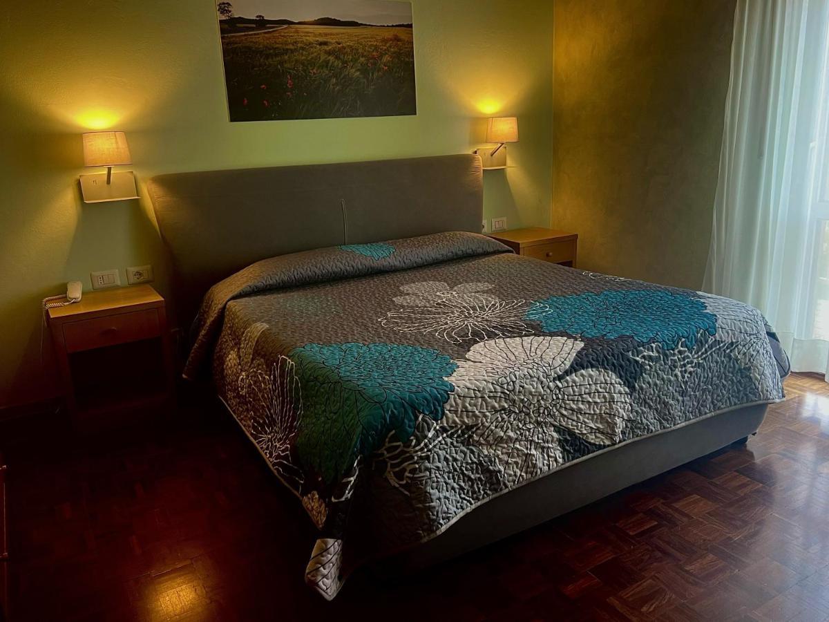 Albergo Di Murlo Εξωτερικό φωτογραφία